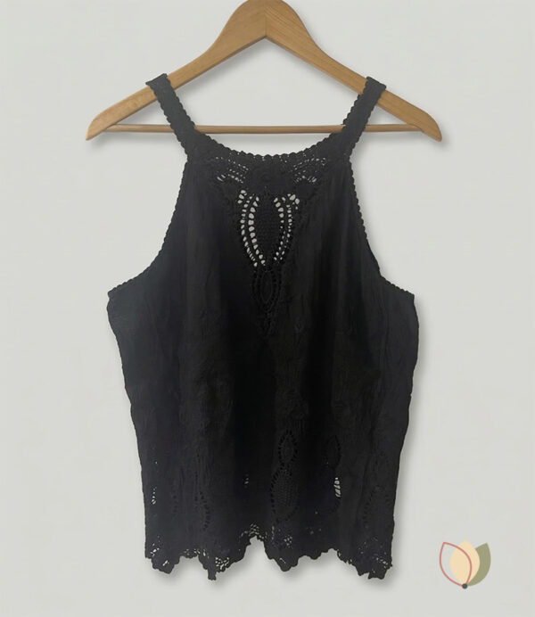 Blusa de Broderie Negra con detalles de Strass